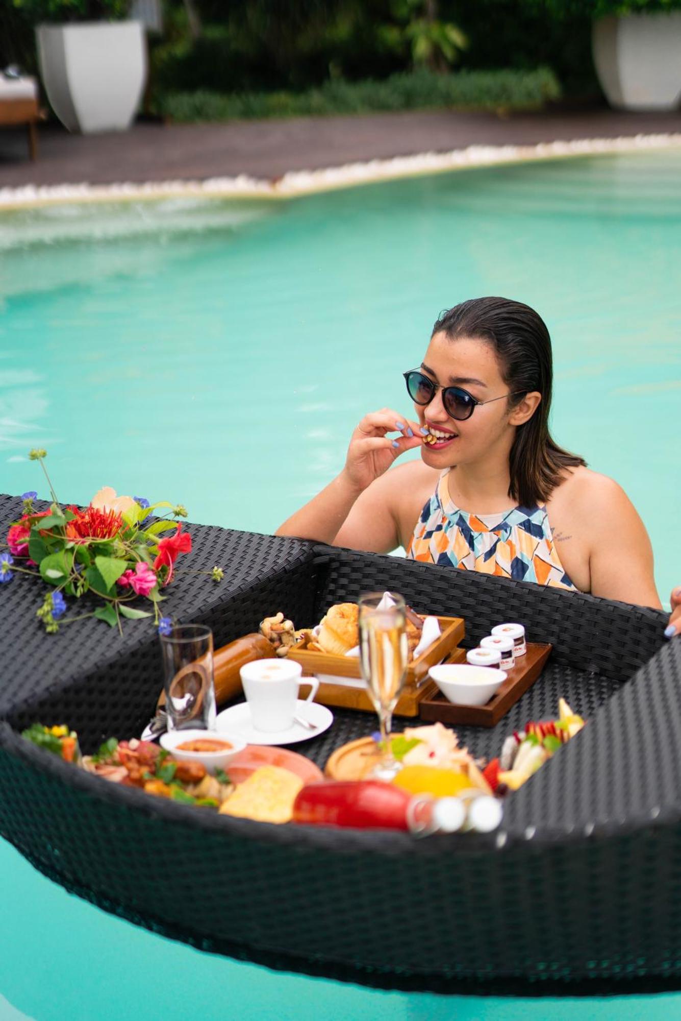 Adaaran Prestige Water Villas Meedhoo  Ngoại thất bức ảnh
